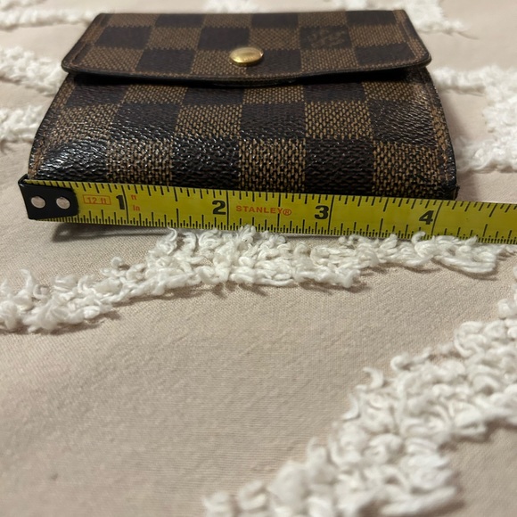 Louis Vuitton Wallet - Picture 14 of 15